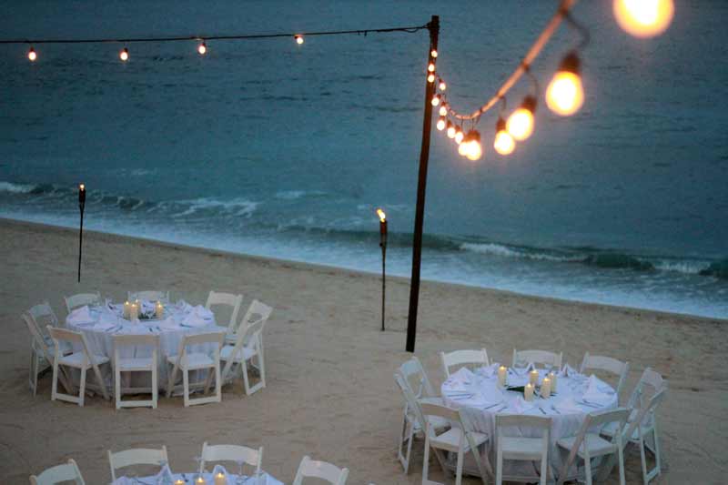 7 Seas Restaurant at Cabo Surf Hotel